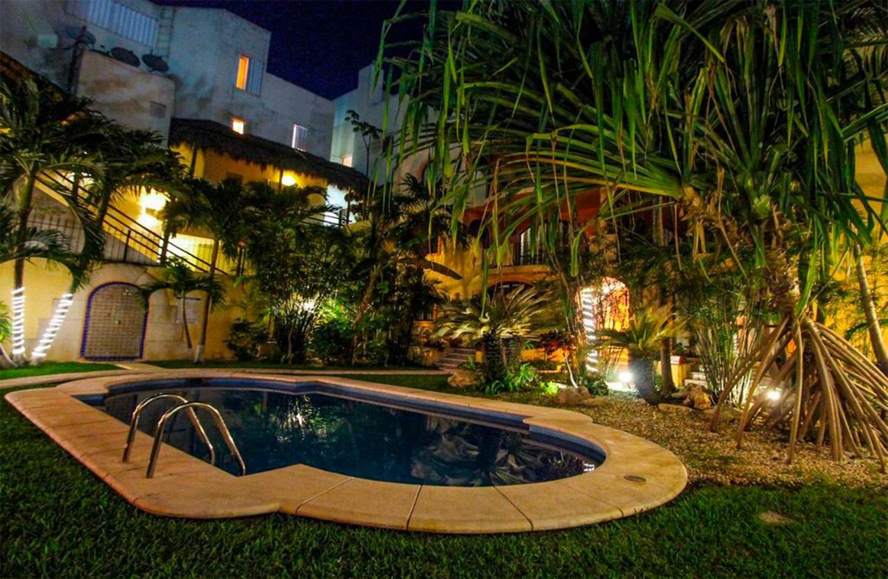 Coccinella 302b Playa del Carmen